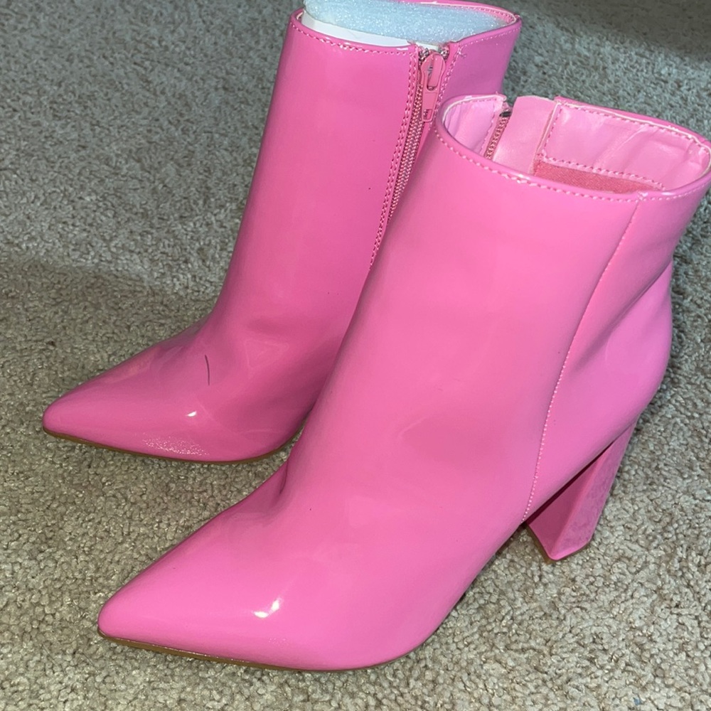 PINK BOOTIES